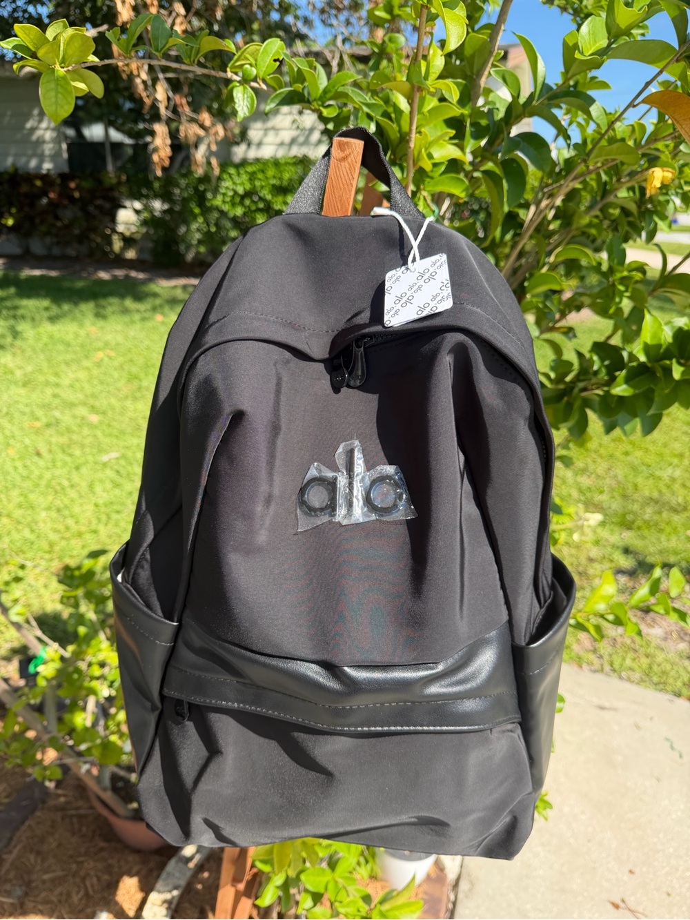 ALO Yoga Black Everyday Backpack with Front Zip Pocket - Picture 7 of 15